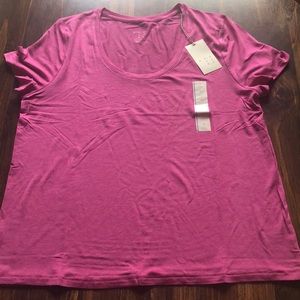 Pink scoop neck T-shirt s. L A New Day Cool Feel